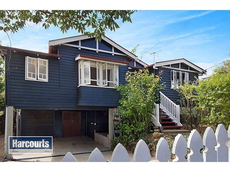 15 Kinnaird Street, Ashgrove QLD 4060