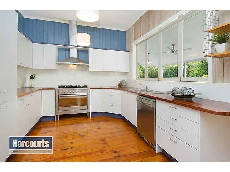 15 Kinnaird Street, Ashgrove QLD 4060