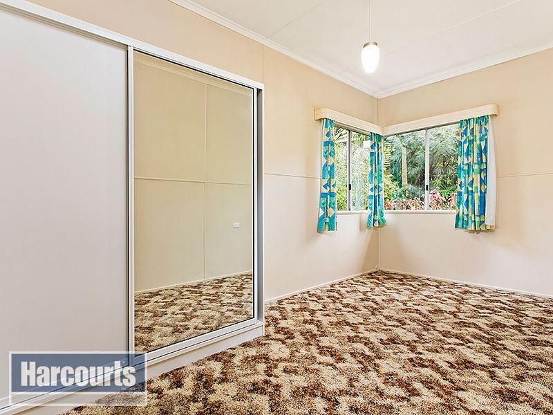 83 Minto Crescent, Arana Hills QLD 4054