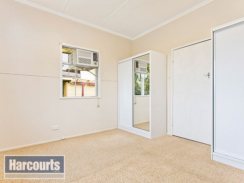 83 Minto Crescent, Arana Hills QLD 4054