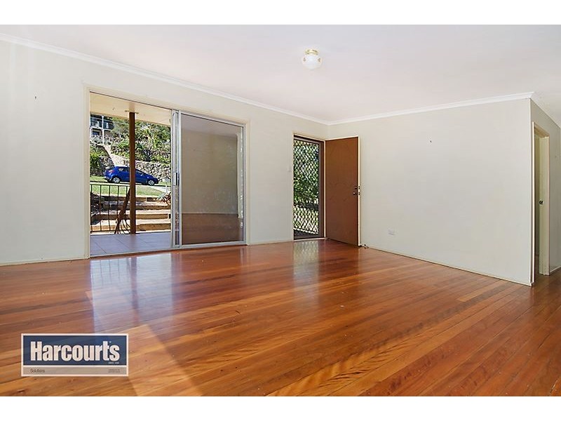 33 Violet Street, Everton Hills QLD 4053