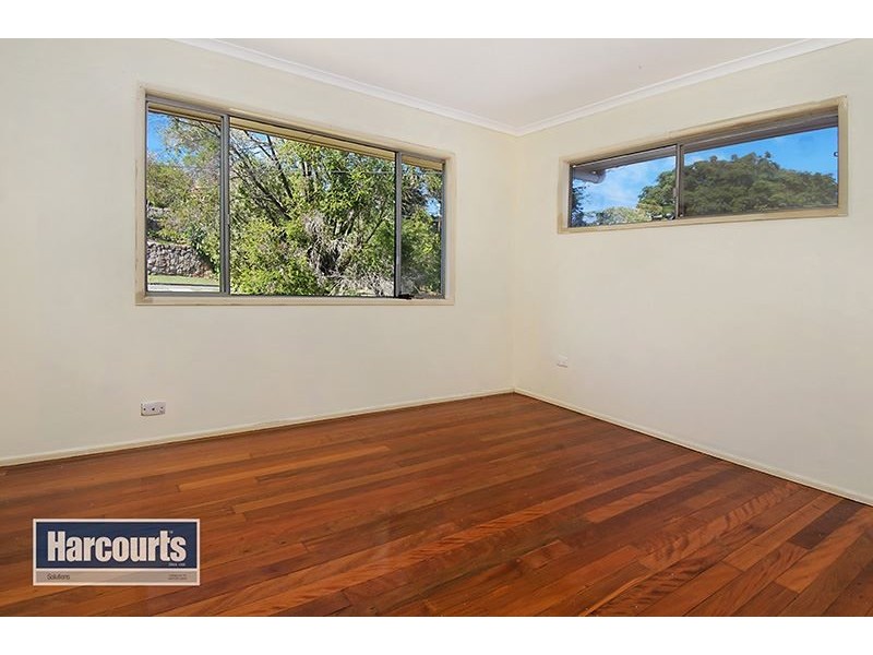 33 Violet Street, Everton Hills QLD 4053