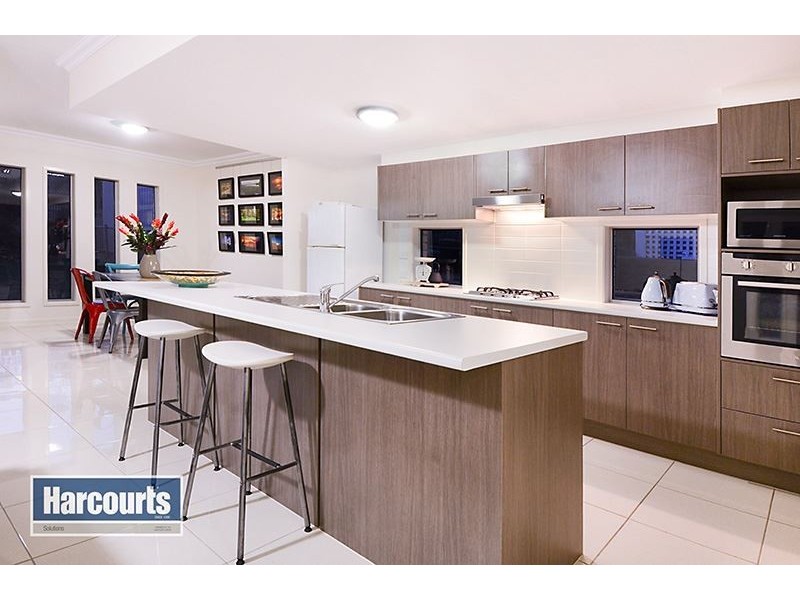 18 Barton Street, Everton Park QLD 4053