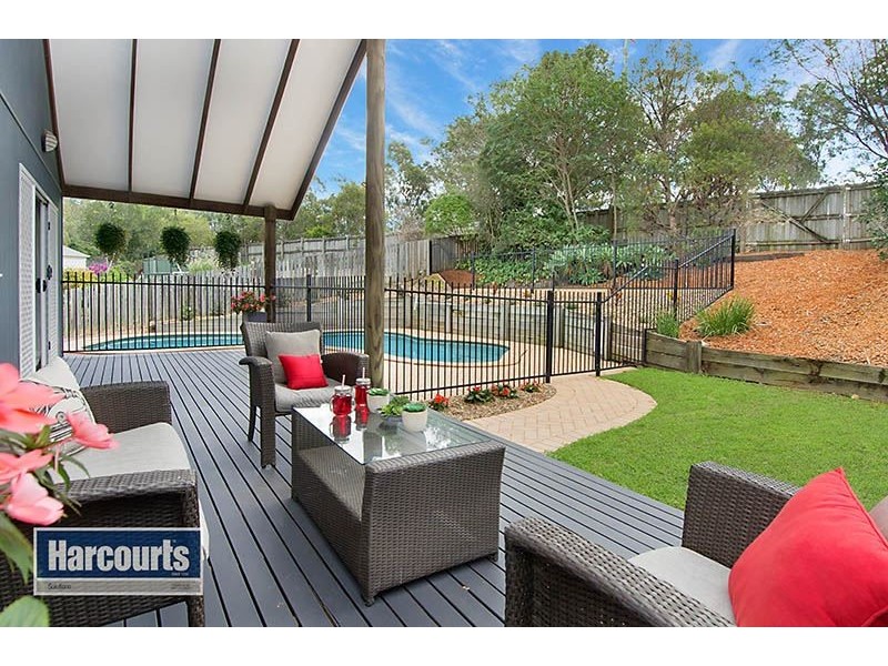 14 Glenwood Place, Ferny Hills QLD 4055