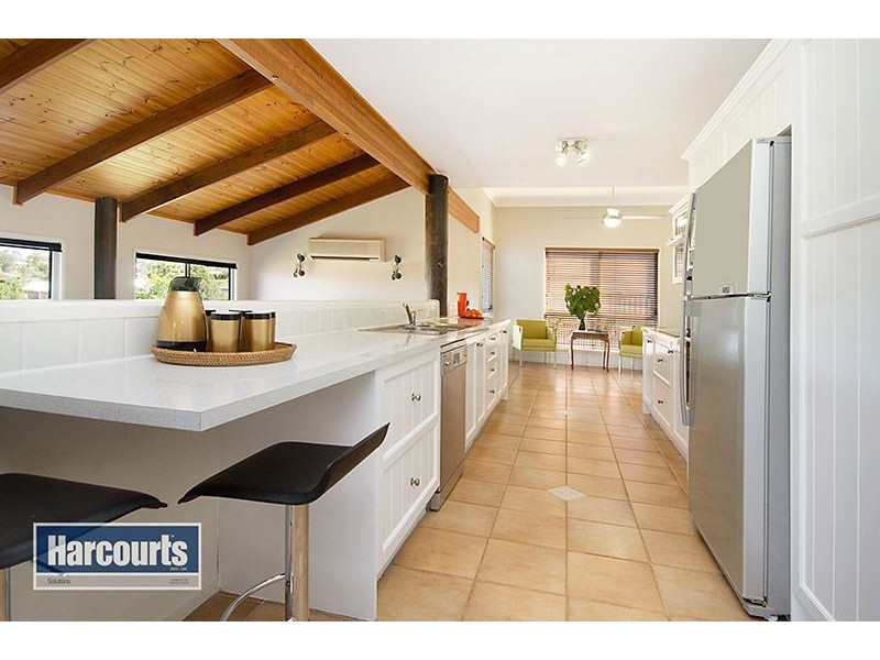 14 Glenwood Place, Ferny Hills QLD 4055