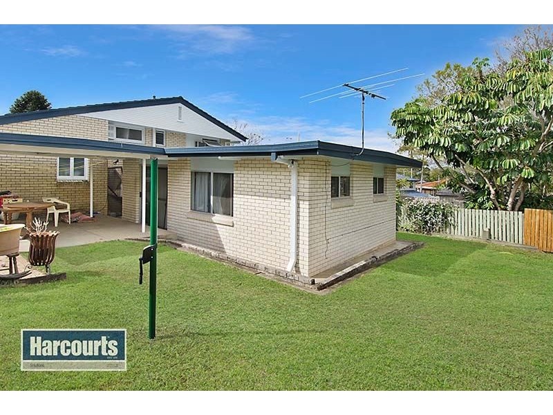 9 Franciscea Street, Everton Hills QLD 4053