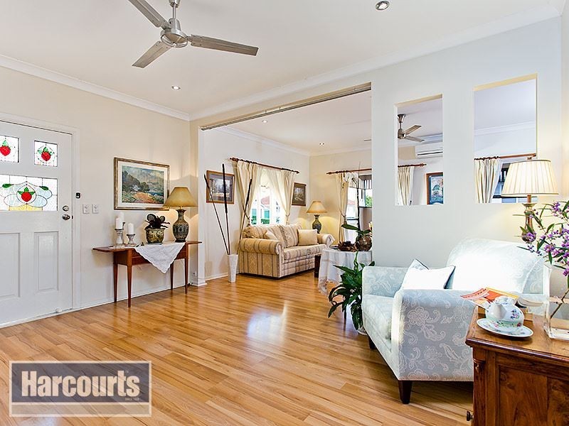 6 Hegarty Street, Mitchelton QLD 4053