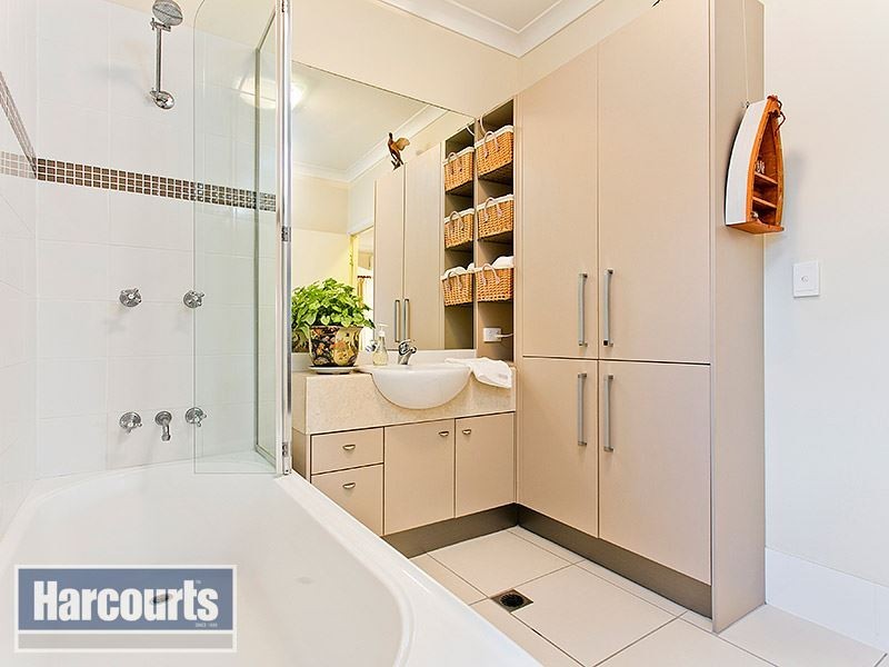 6 Hegarty Street, Mitchelton QLD 4053