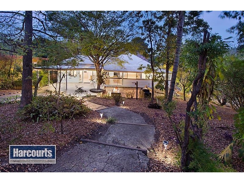 42 Pindari Avenue, Ferny Hills QLD 4055