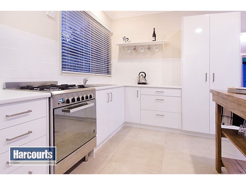 42 Pindari Avenue, Ferny Hills QLD 4055