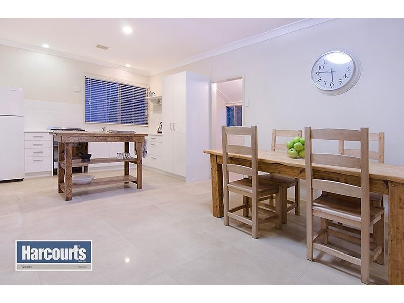 42 Pindari Avenue, Ferny Hills QLD 4055