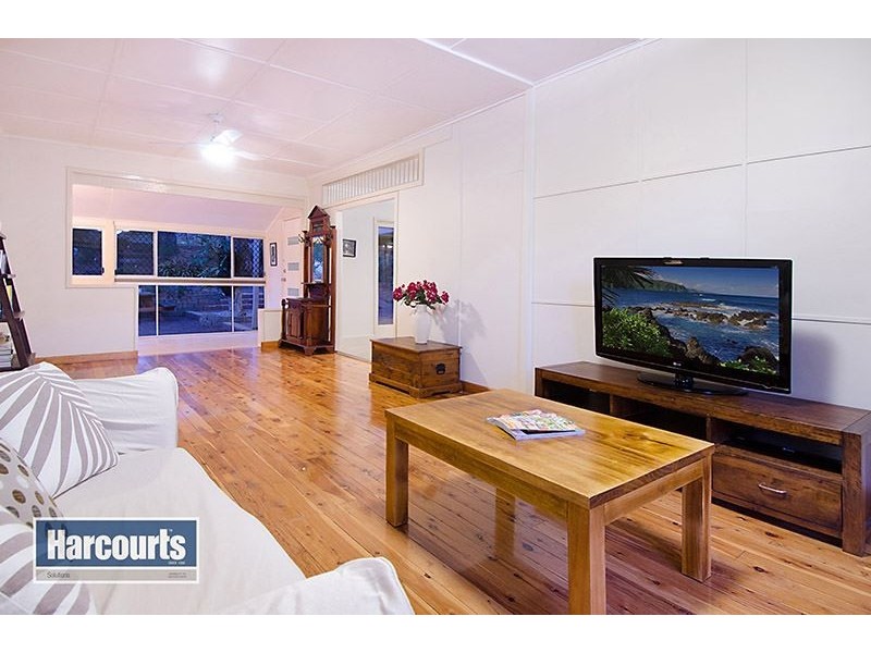 42 Pindari Avenue, Ferny Hills QLD 4055