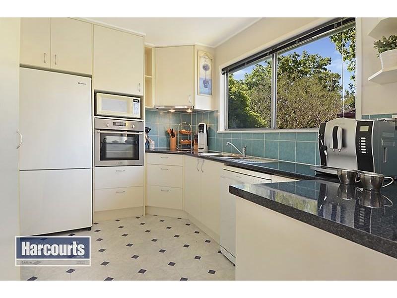 10 Lansvale Street, Mitchelton QLD 4053