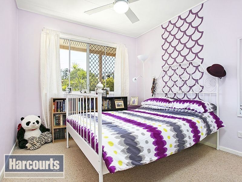 19 Arilpa Crescent, Ferny Hills QLD 4055