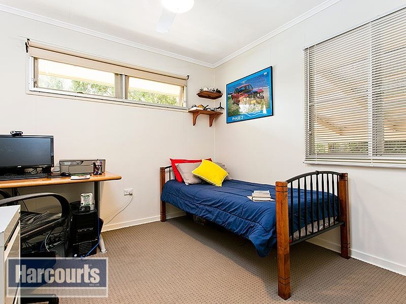 4 Calen Street, Keperra QLD 4054