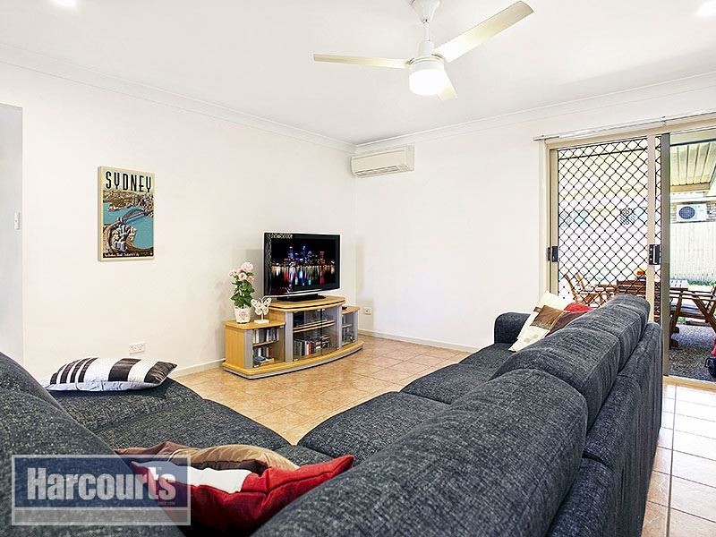 8 Kyeamba Close, Upper Kedron QLD 4055
