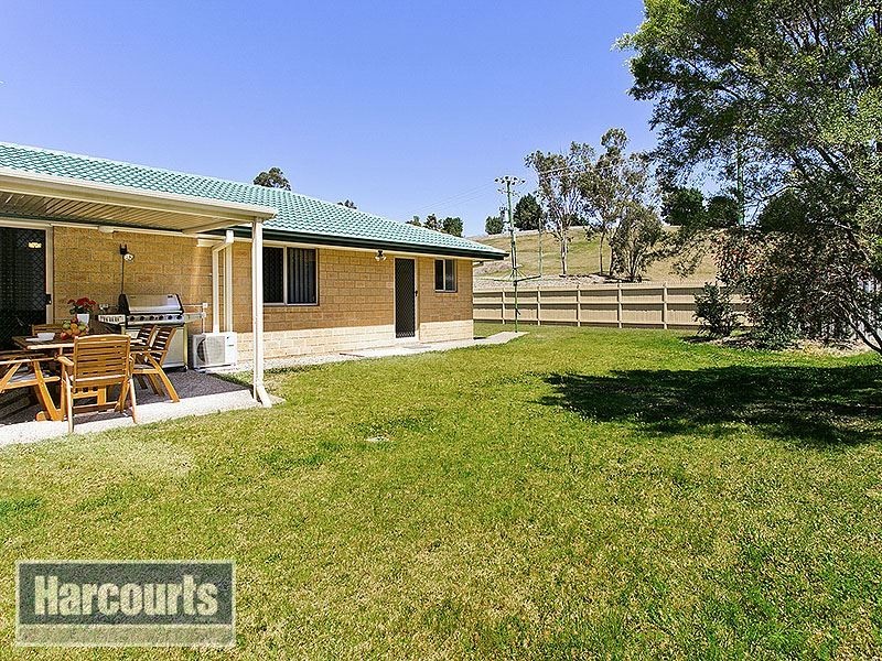 8 Kyeamba Close, Upper Kedron QLD 4055