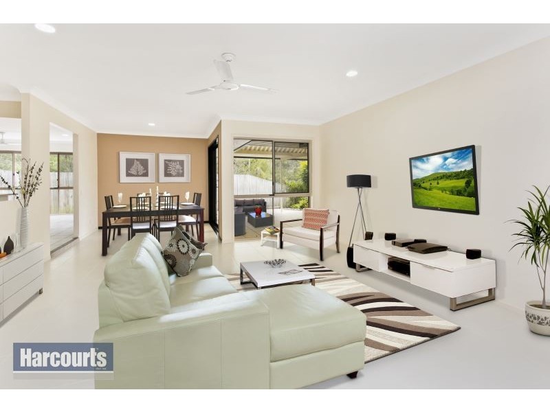 52 Strathmere Place, Upper Kedron QLD 4055