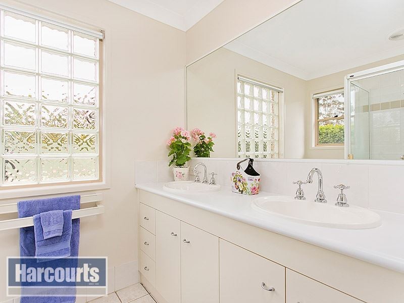 52 Strathmere Place, Upper Kedron QLD 4055