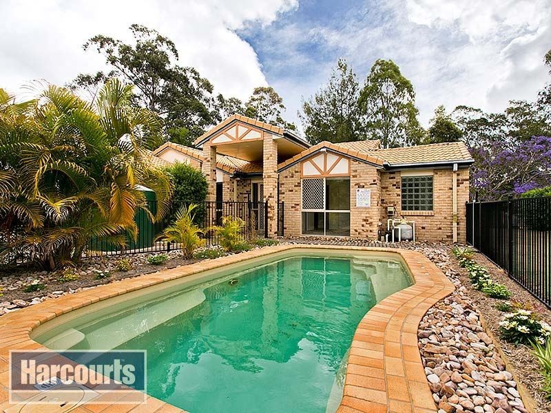 52 Strathmere Place, Upper Kedron QLD 4055