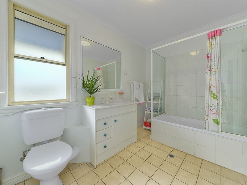 5 Elfreda Street, Alderley QLD 4051