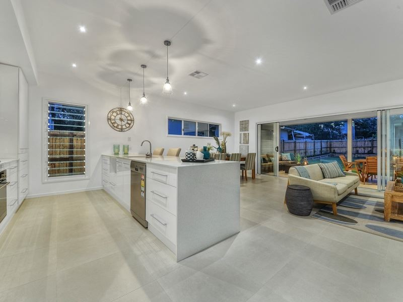 10 Glenholm Street, Mitchelton QLD 4053