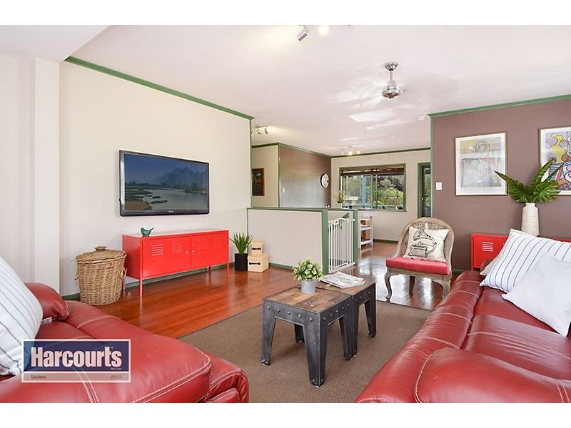 6 Tarawill Crescent, Ferny Hills QLD 4055