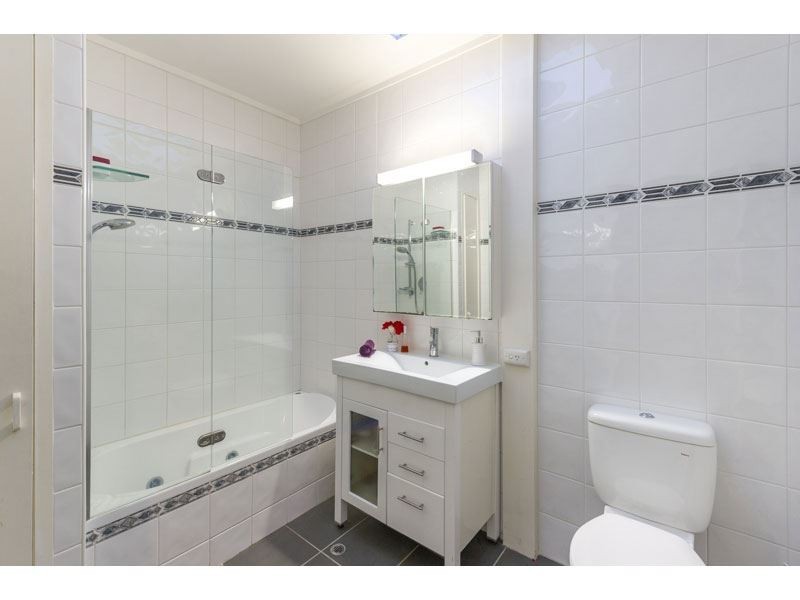 169 Upper Kedron Road, Ferny Grove QLD 4055