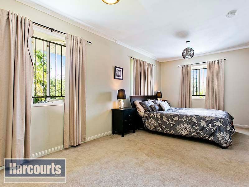 6 Hibiscus Street, Everton Hills QLD 4053