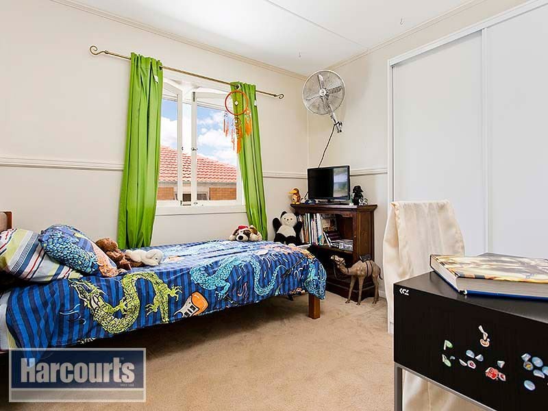 6 Hibiscus Street, Everton Hills QLD 4053