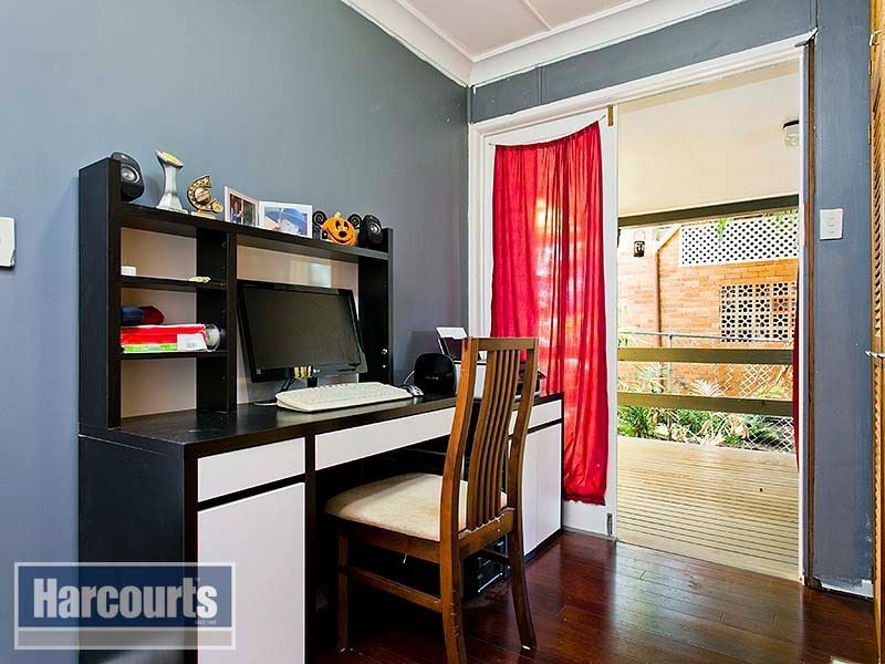 6 Hibiscus Street, Everton Hills QLD 4053