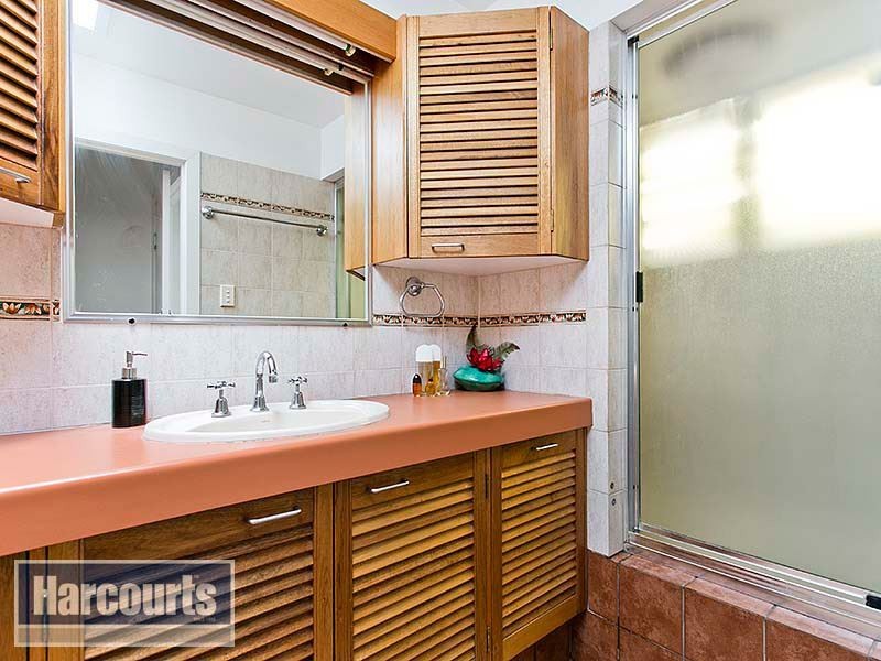 6 Hibiscus Street, Everton Hills QLD 4053