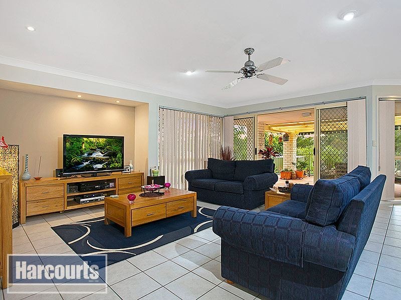 16 Strathmere Place, Upper Kedron QLD 4055