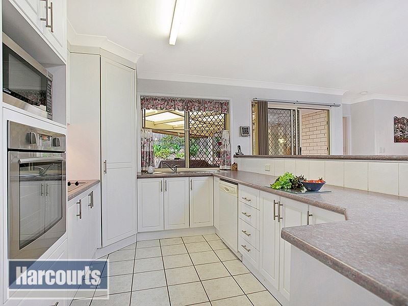 16 Strathmere Place, Upper Kedron QLD 4055