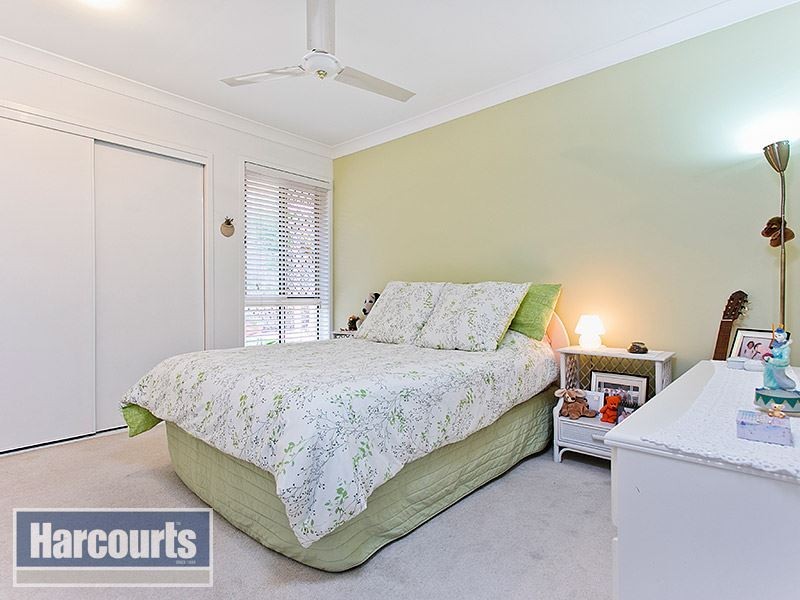 16 Strathmere Place, Upper Kedron QLD 4055