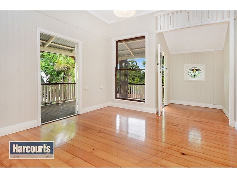 18 Fleming Road, Herston QLD 4006