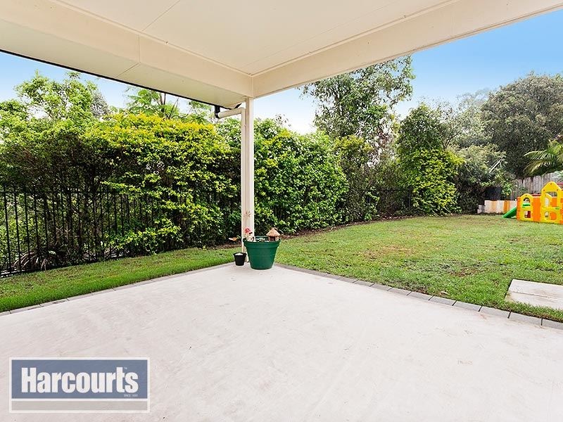 4 Edinburgh Close, Upper Kedron QLD 4055