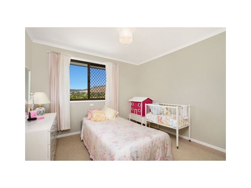 8 Shaun Place, Keperra QLD 4054