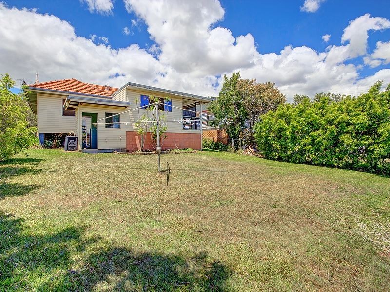 24 Belnoel Street, Wavell Heights QLD 4012