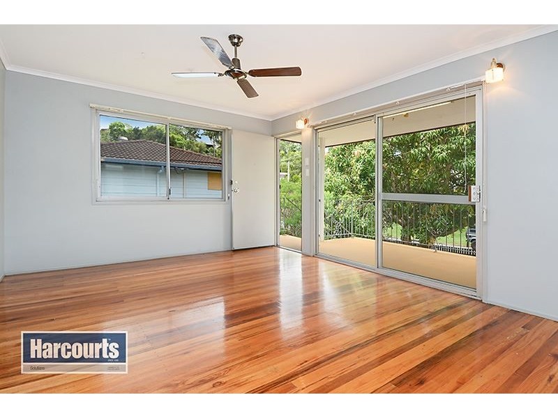 11 Tristania Street, Everton Hills QLD 4053