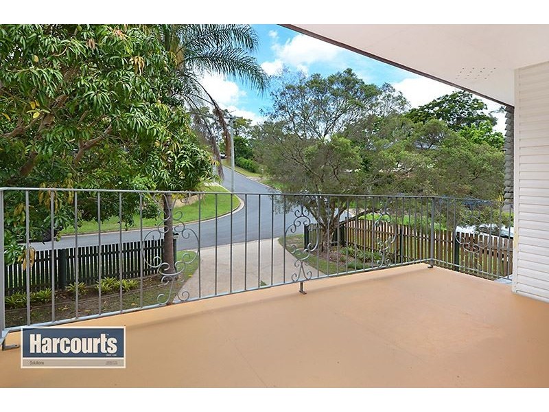 11 Tristania Street, Everton Hills QLD 4053