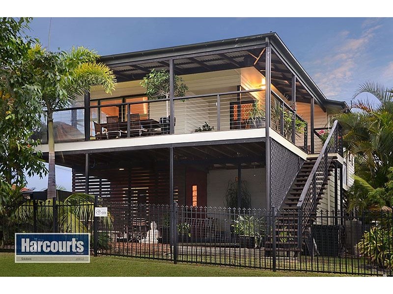 47 Griffith Road, Scarborough QLD 4020