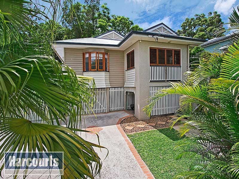 19 Gaunt Street, Newmarket QLD 4051