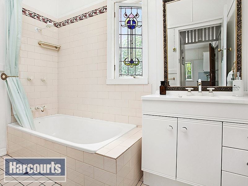 19 Gaunt Street, Newmarket QLD 4051