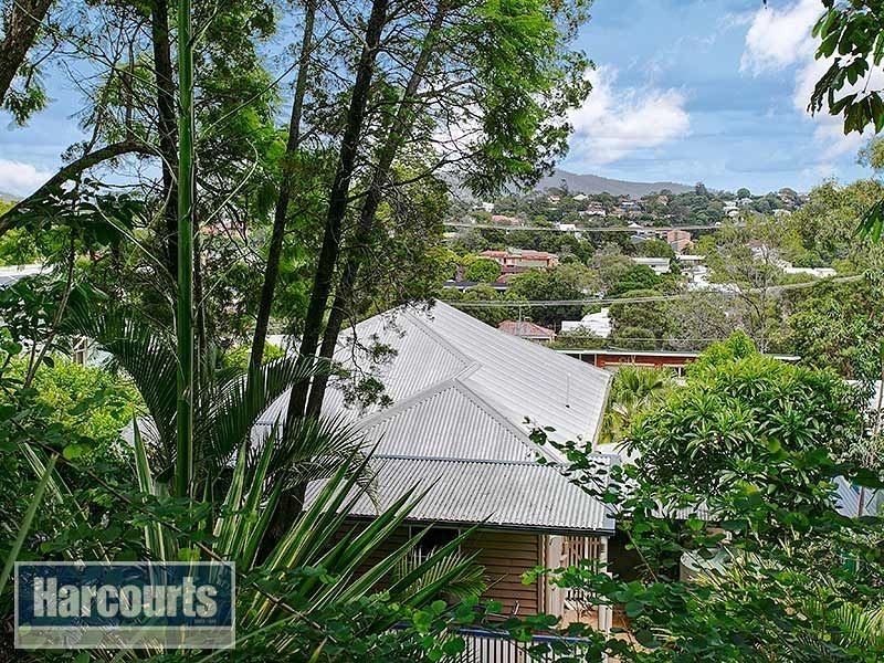 19 Gaunt Street, Newmarket QLD 4051