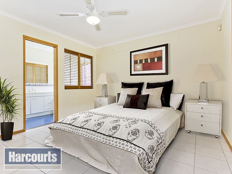 15 Inverary Place, Upper Kedron QLD 4055