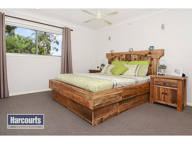 9 Barber Road, Ferny Hills QLD 4055