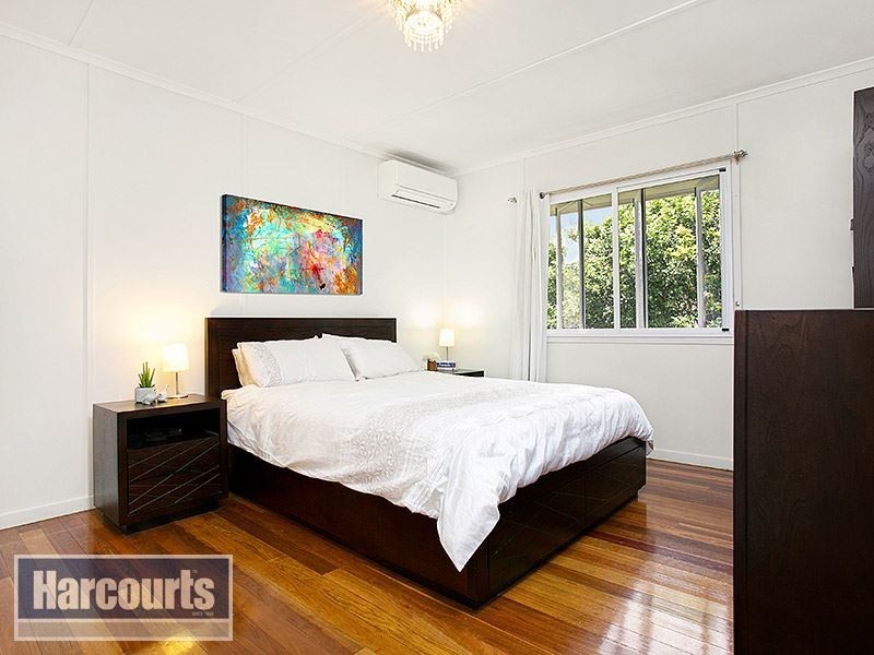 55 Silvertop Street, Keperra QLD 4054