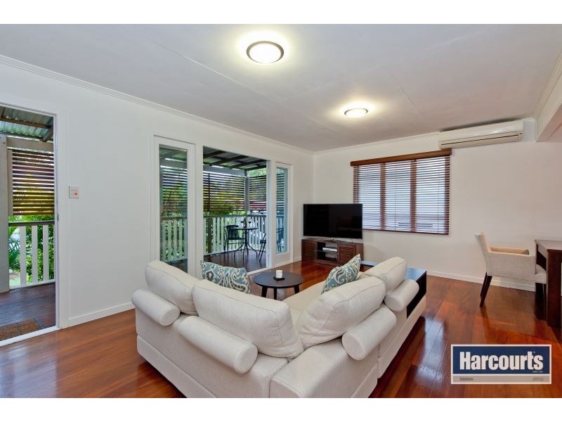 19 Corang Crescent, Ferny Hills QLD 4055