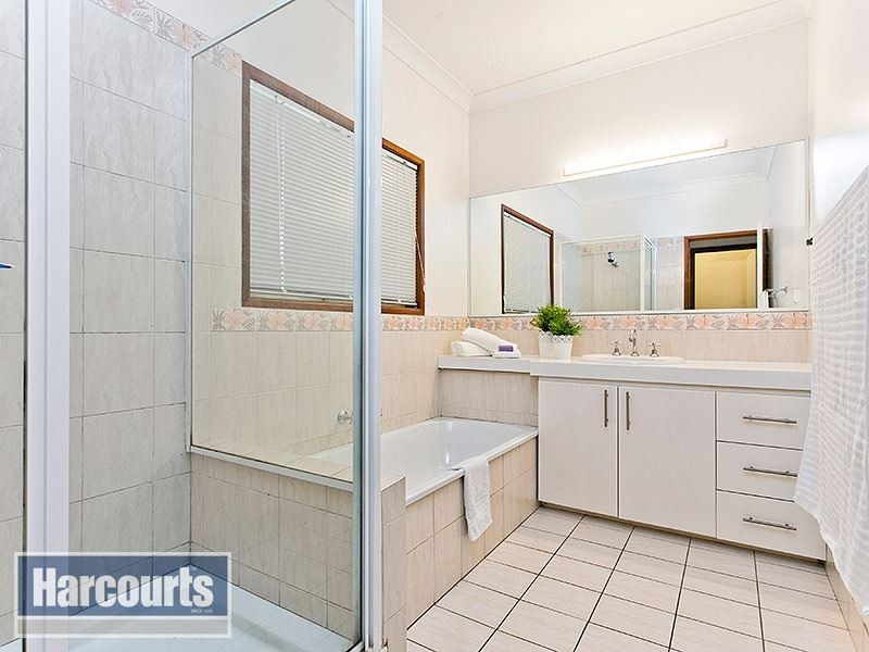 15 Shaun Place, Keperra QLD 4054